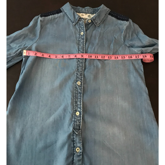 Anthropologie Holding Horses Dakota Chambray Embroidered Blouse - Size Small - Picture 5 of 10